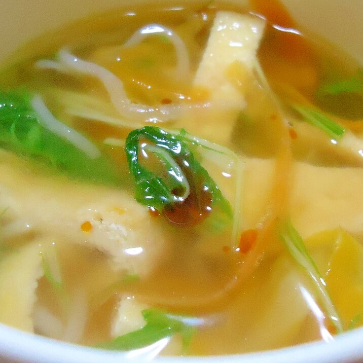 糸コンで　ヘルシーピリ辛味噌汁スープ